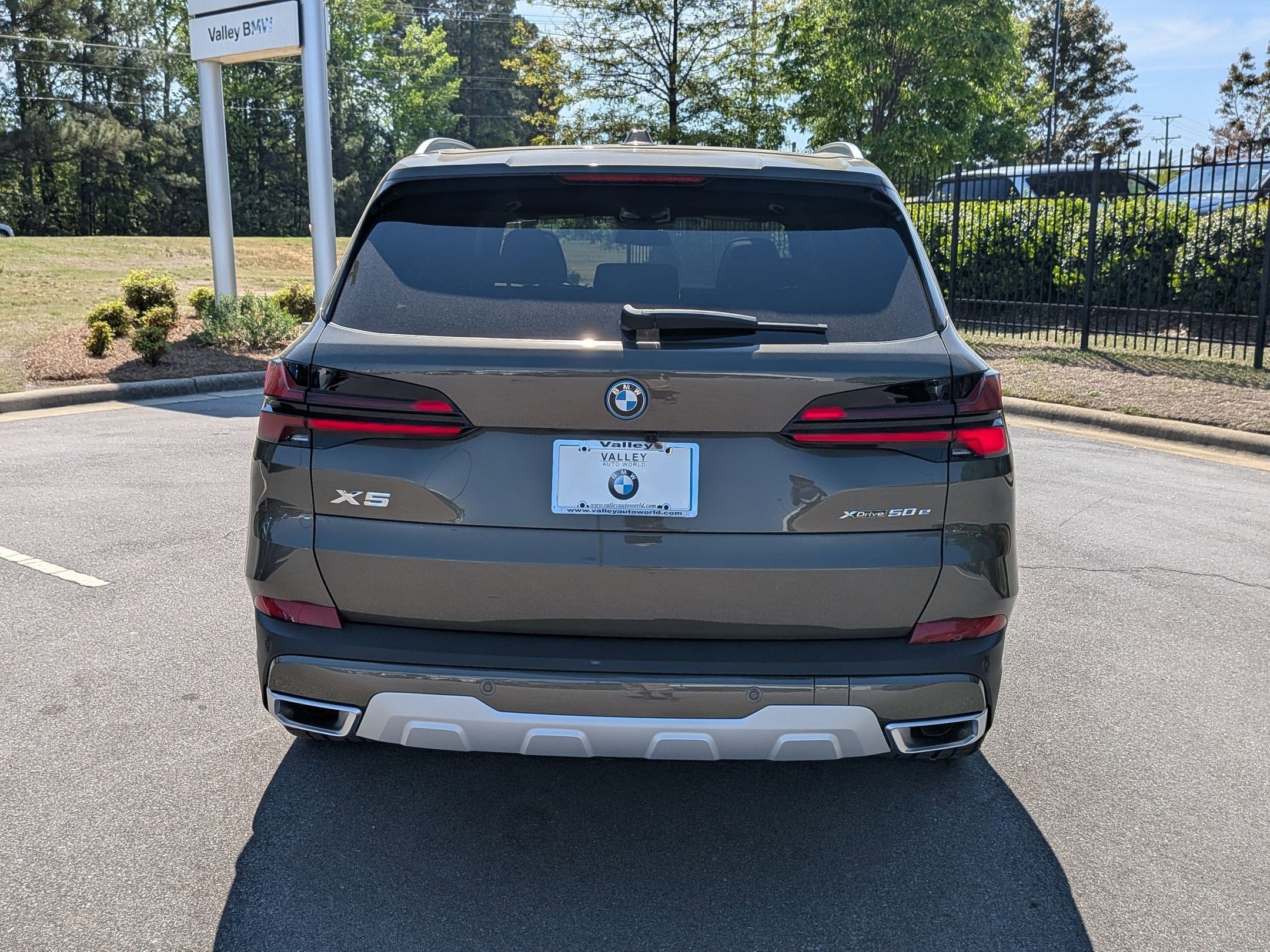 New 2026 BMW X5 xDrive50e AWD/4WD image 4