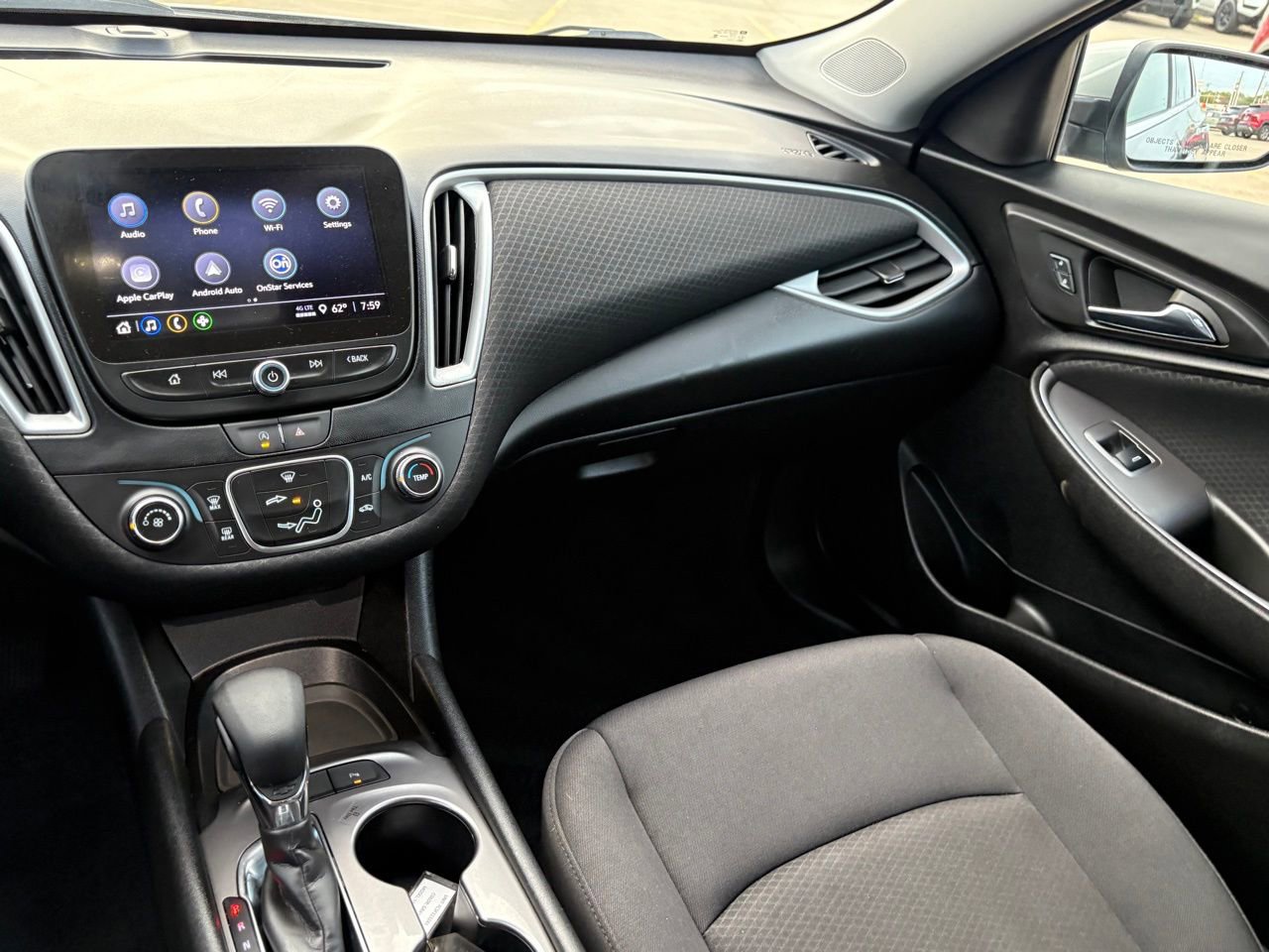 Used 2025 Chevrolet Malibu LS image 15