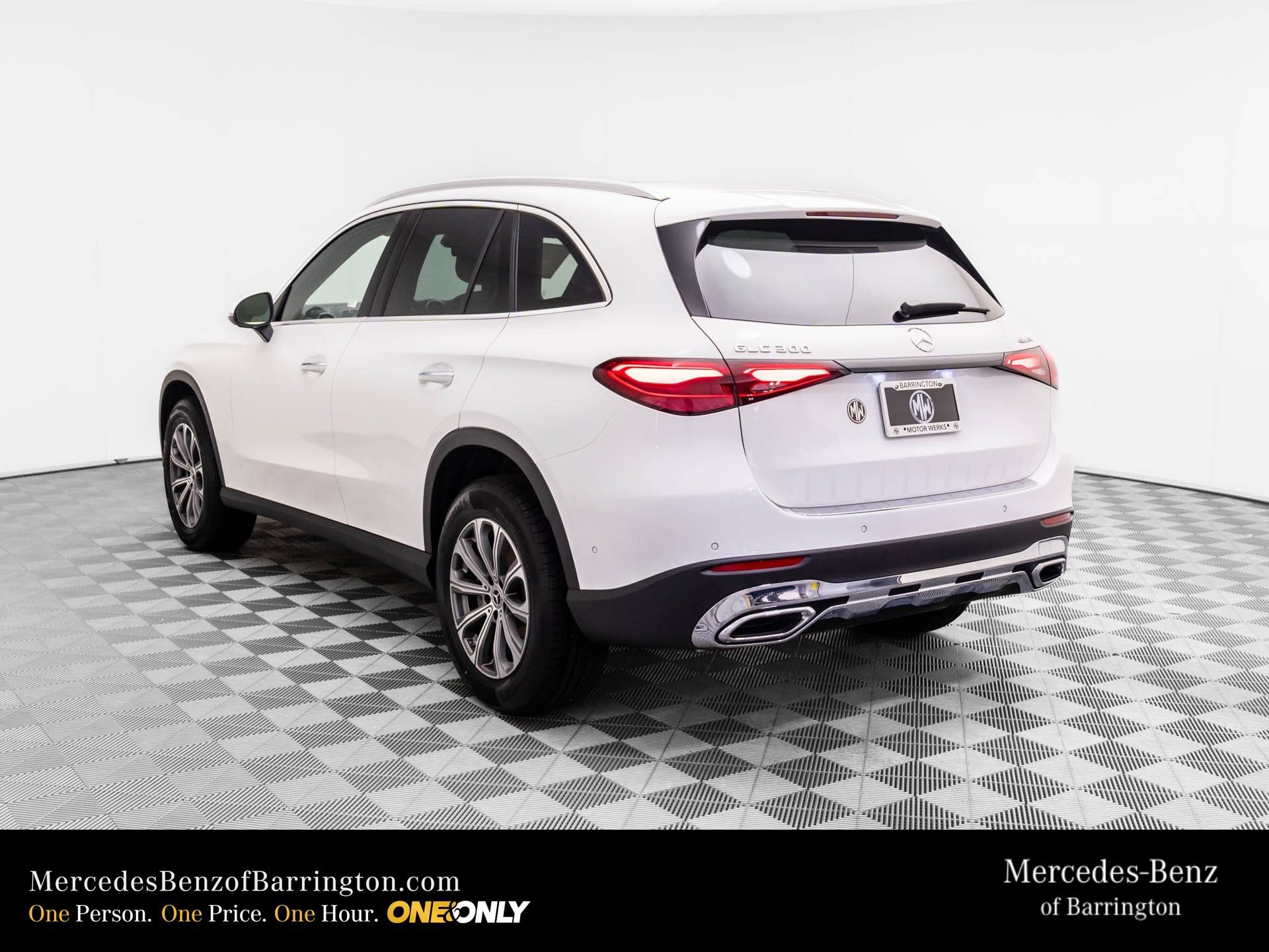 New 2026 Mercedes-Benz GLC 300 4MATIC image 3