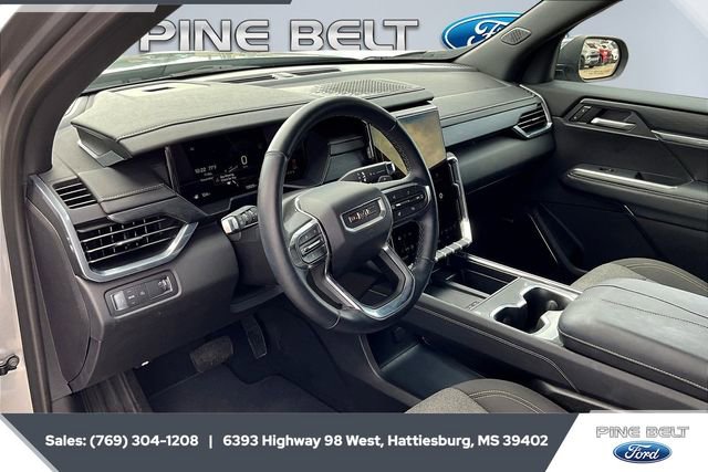 Used 2025 GMC Acadia Elevation image 12