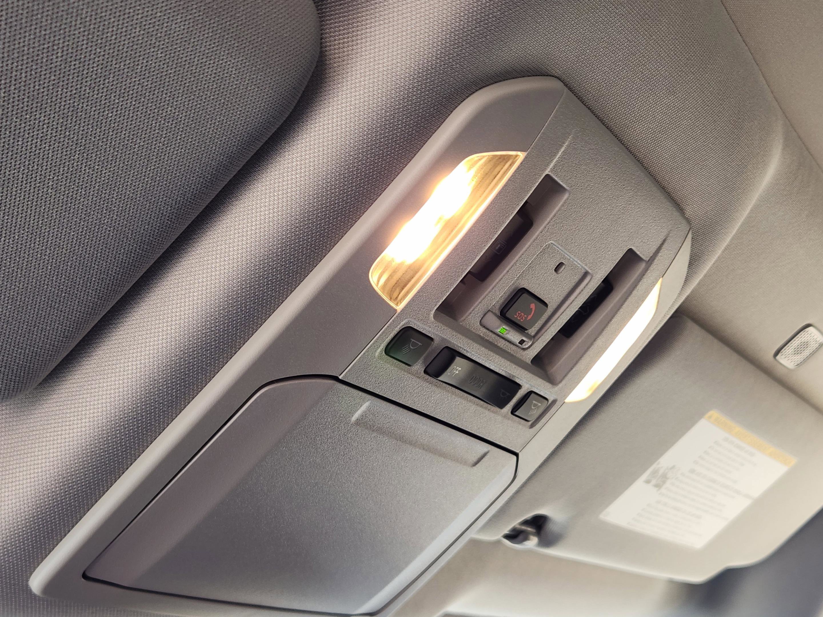 Used 2025 Toyota Highlander Platinum image 26