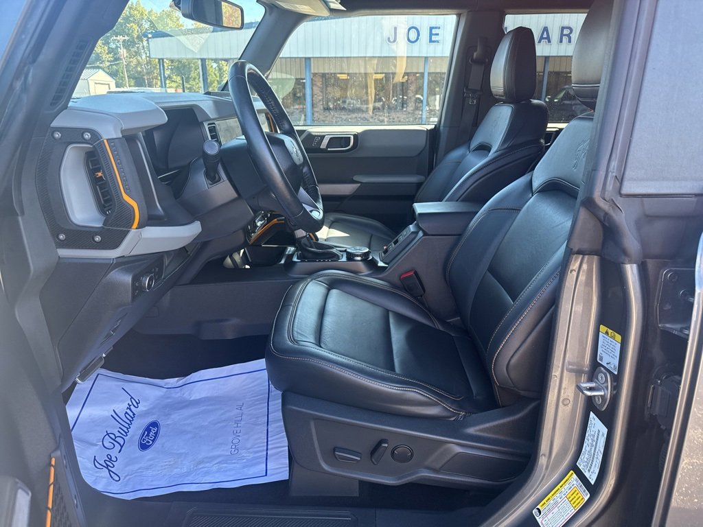 Used 2022 Ford Bronco Badlands image 5