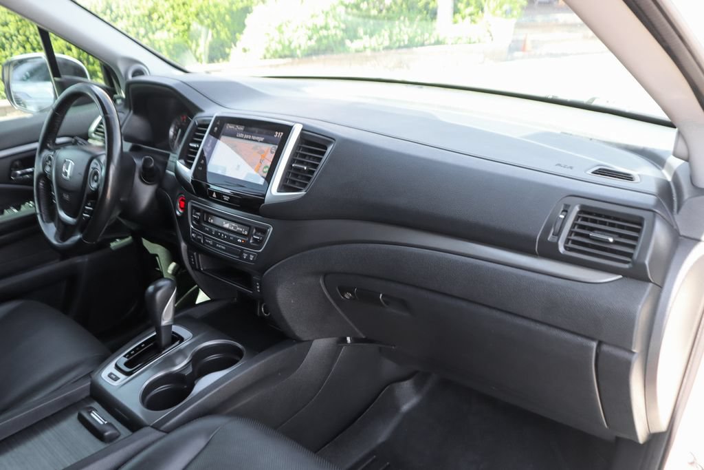 Used 2017 Honda Ridgeline RTL-T image 35