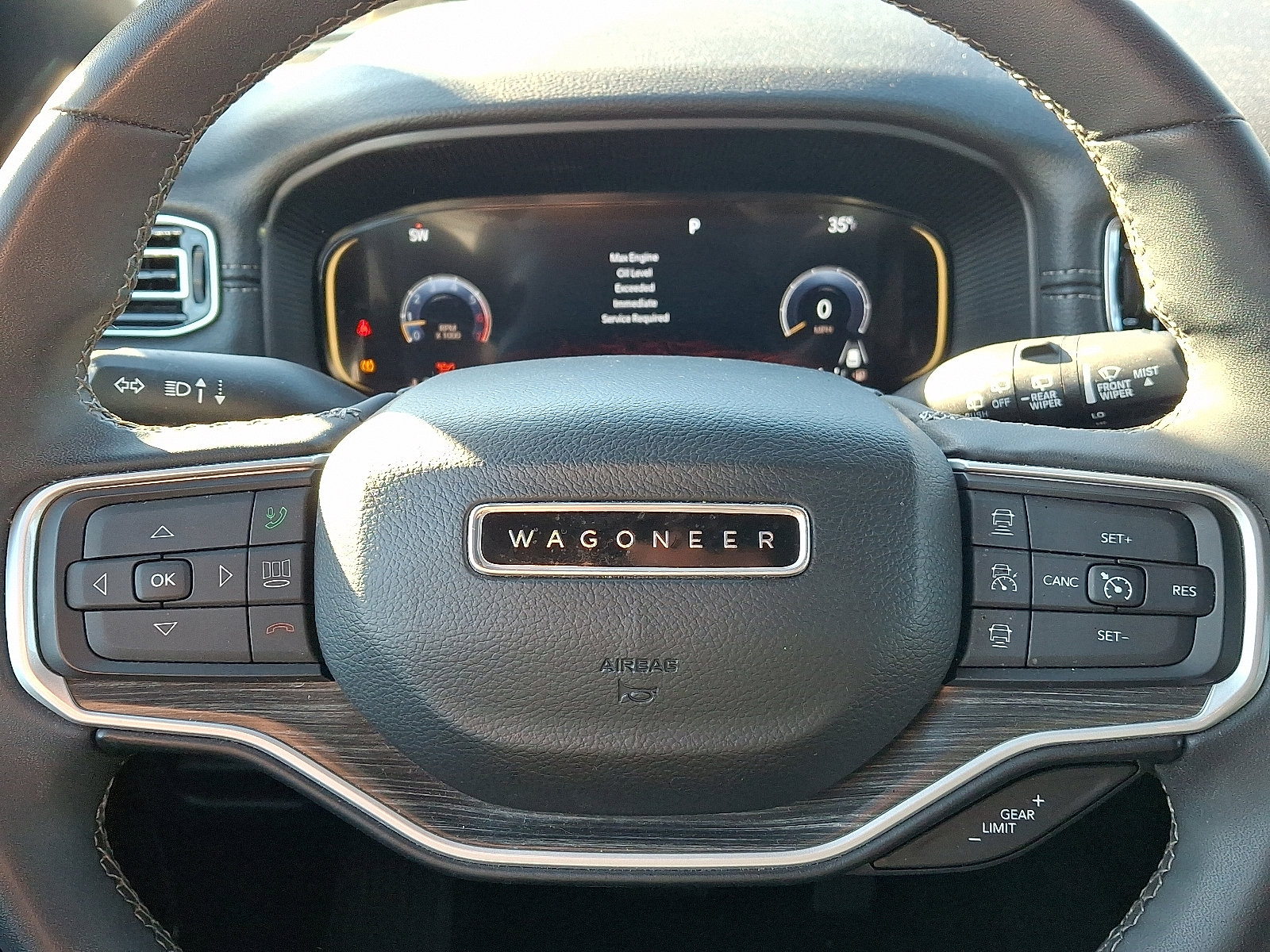 Used 2023 Jeep Wagoneer L Series II image 19