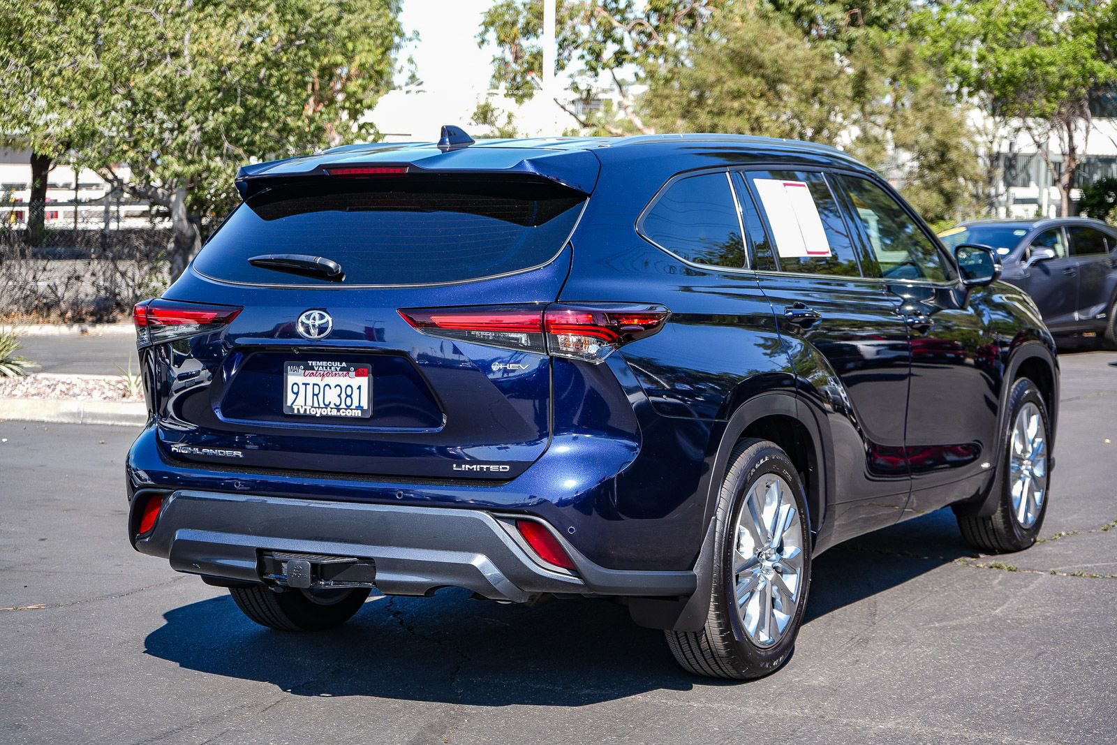 Certified 2025 Toyota Highlander Limited image 7