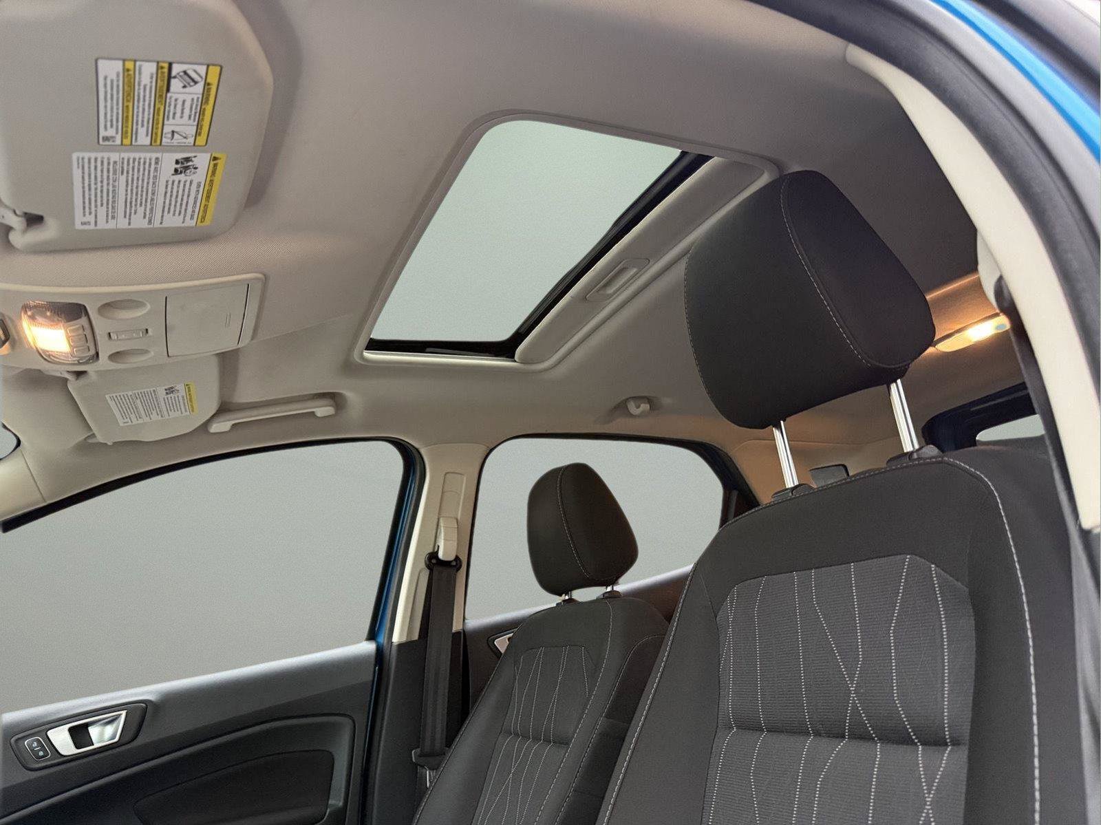 Used 2019 Ford EcoSport SE w/ SE Convenience Package FWD image 3
