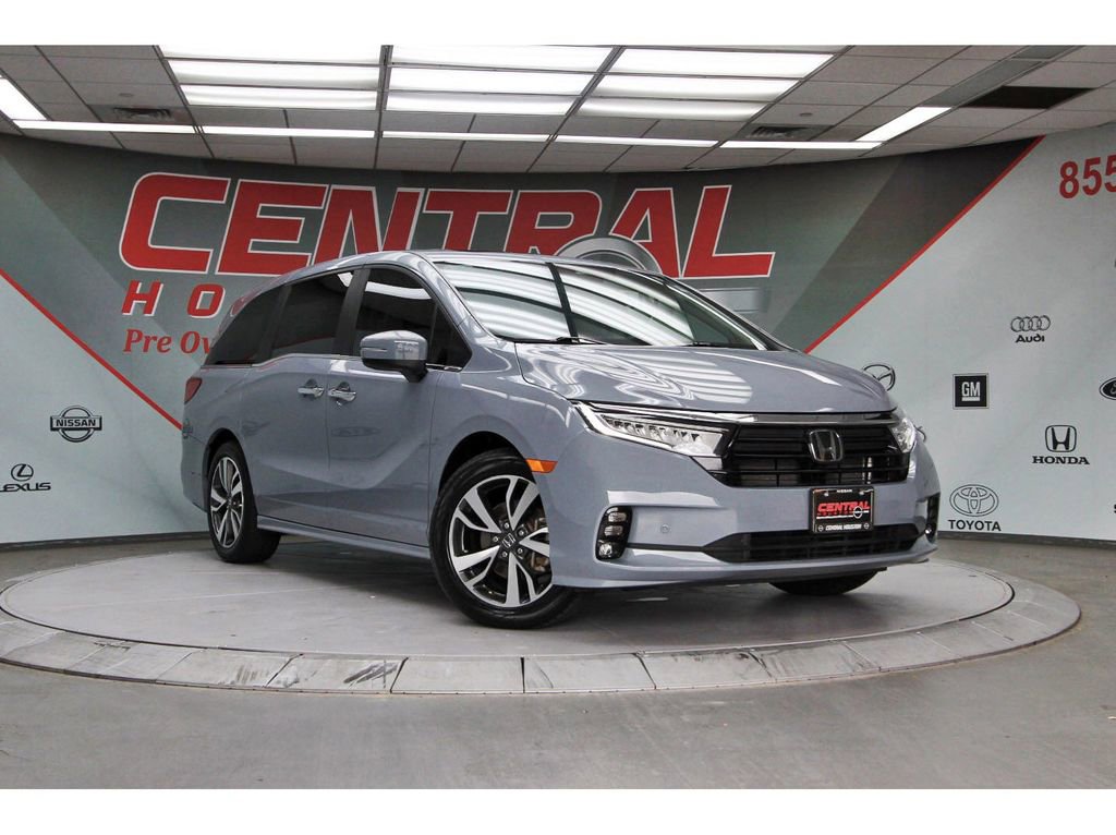 Used 2024 Honda Odyssey Touring image 1