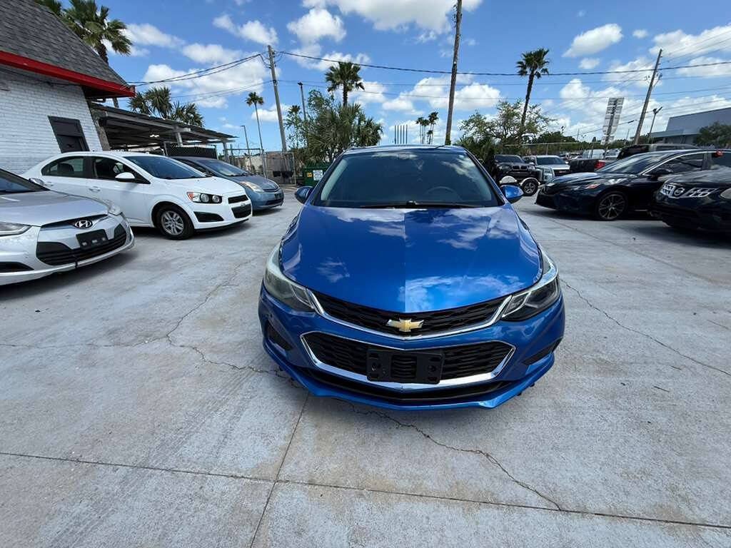 Used 2017 Chevrolet Cruze LT w/ Sun And Sound Package FWD image 1