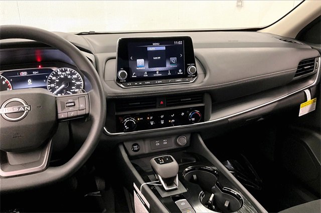 New 2026 Nissan Rogue S image 7