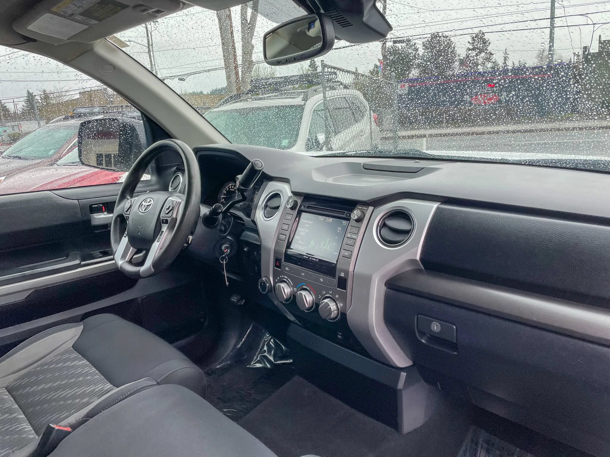 Used 2019 Toyota Tundra SR5 AWD/4WD image 28