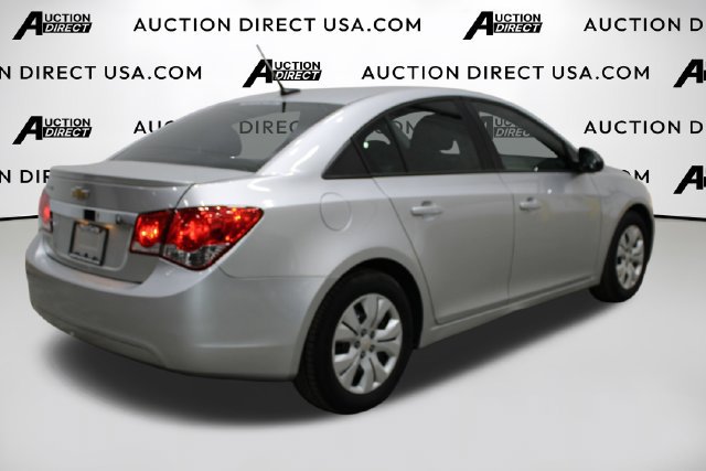 Used 2014 Chevrolet Cruze LS FWD image 29