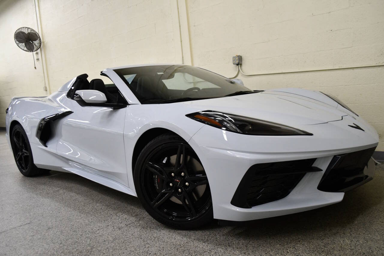 Used 2024 Chevrolet Corvette Stingray Convertible w/ Z51 Performance Package RWD image 2