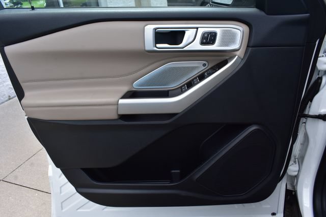 Used 2022 Ford Explorer Limited w/ Limited Technology Package AWD/4WD image 19