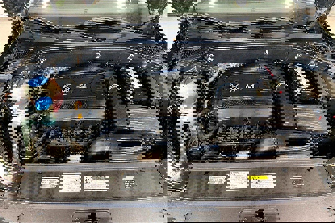 Used 2017 Volkswagen Passat 1.8T R-Line image 9