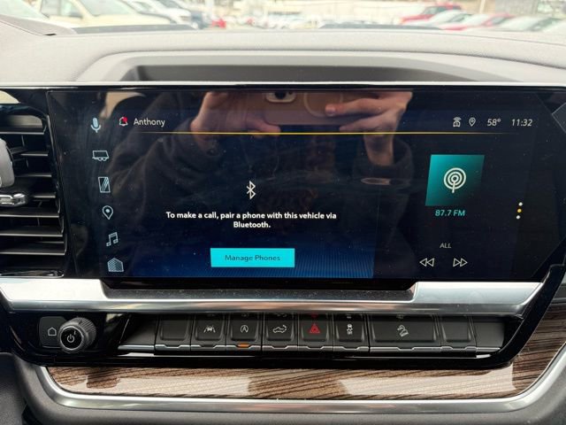 Used 2025 Chevrolet Silverado 1500 LT Trail Boss w/ LPO, Dark Essentials Package image 23