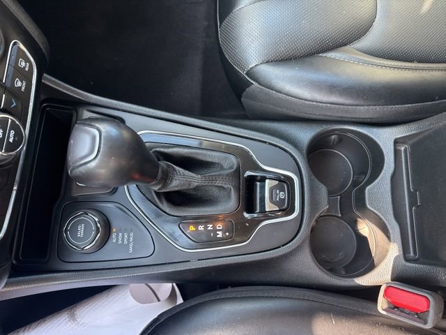 Used 2023 Jeep Cherokee Altitude Lux AWD/4WD image 27