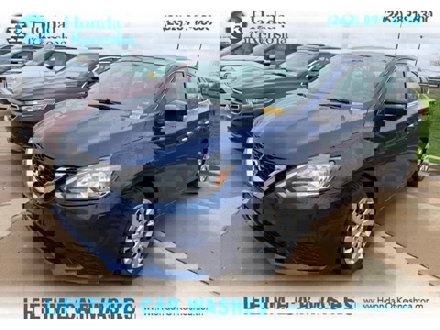 Used 2016 Nissan Sentra SV image 1