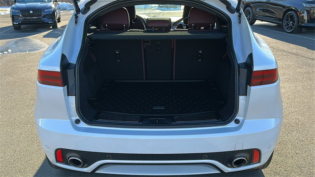 Used 2024 Jaguar E-PACE R-Dynamic SE image 23