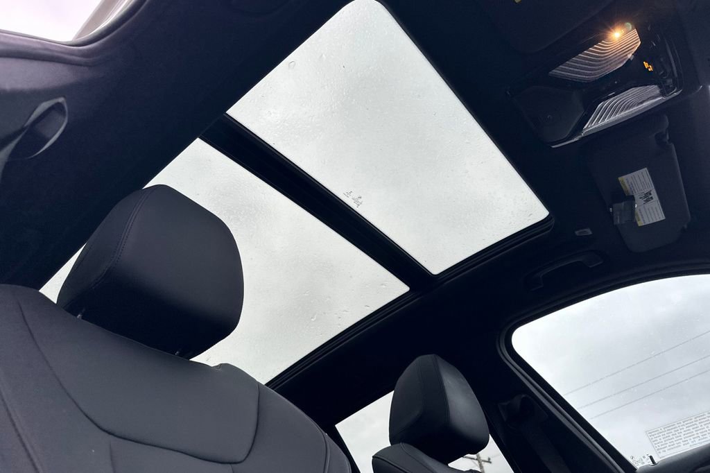 Used 2019 BMW X3 sDrive30i w/ Driving Assistance Package image 16