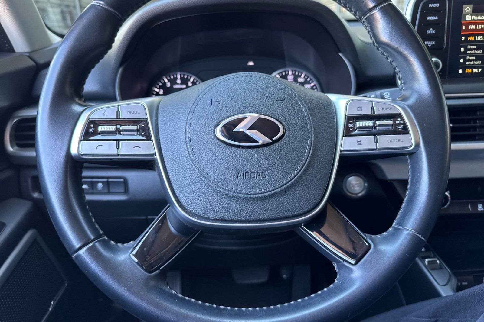 Used 2020 Kia Telluride S AWD/4WD image 24