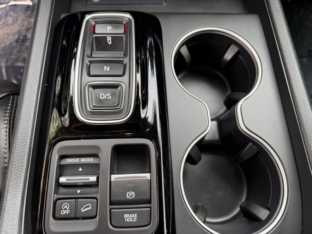 Certified 2025 Honda Pilot Touring image 28