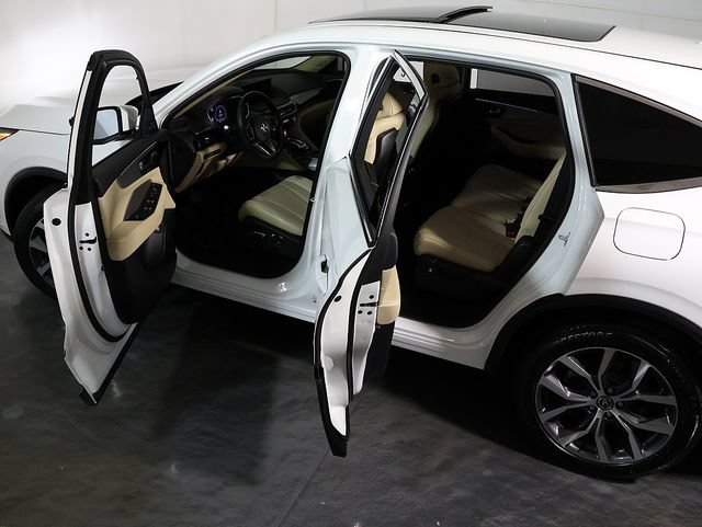 Certified 2024 Acura MDX w/ Technology Package AWD/4WD image 5