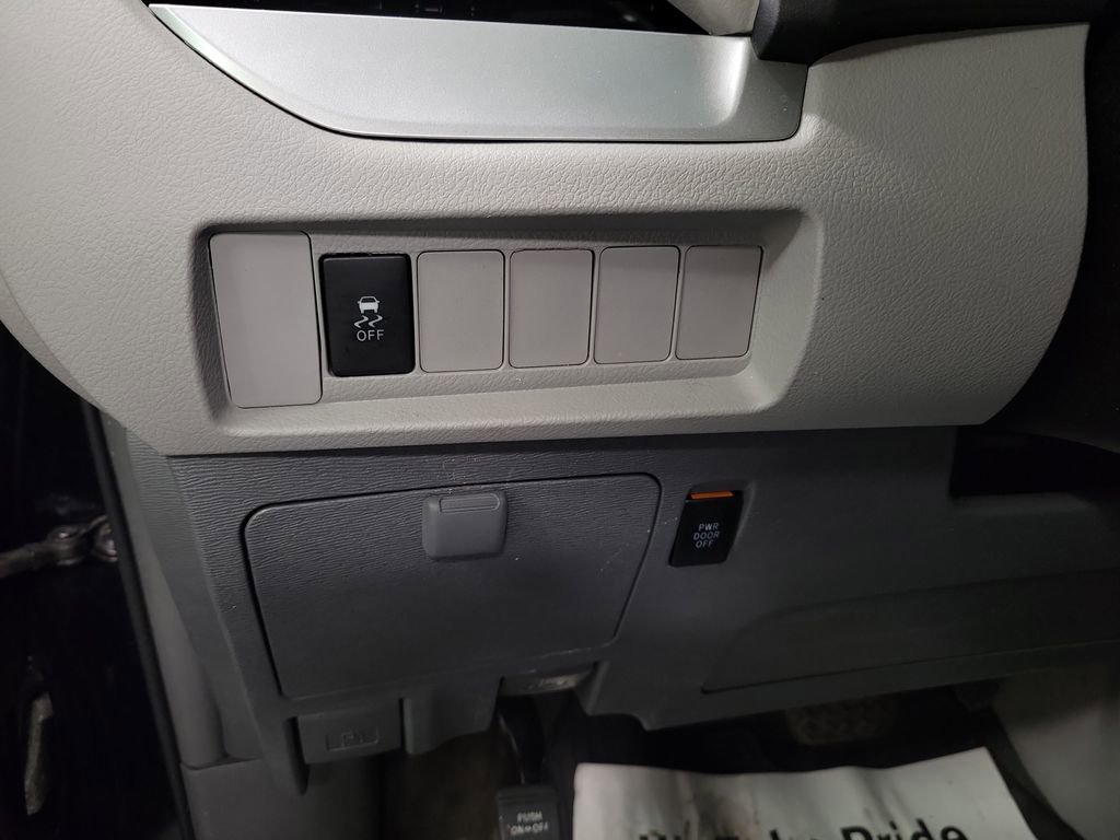 Used 2019 Toyota Sienna LE image 20