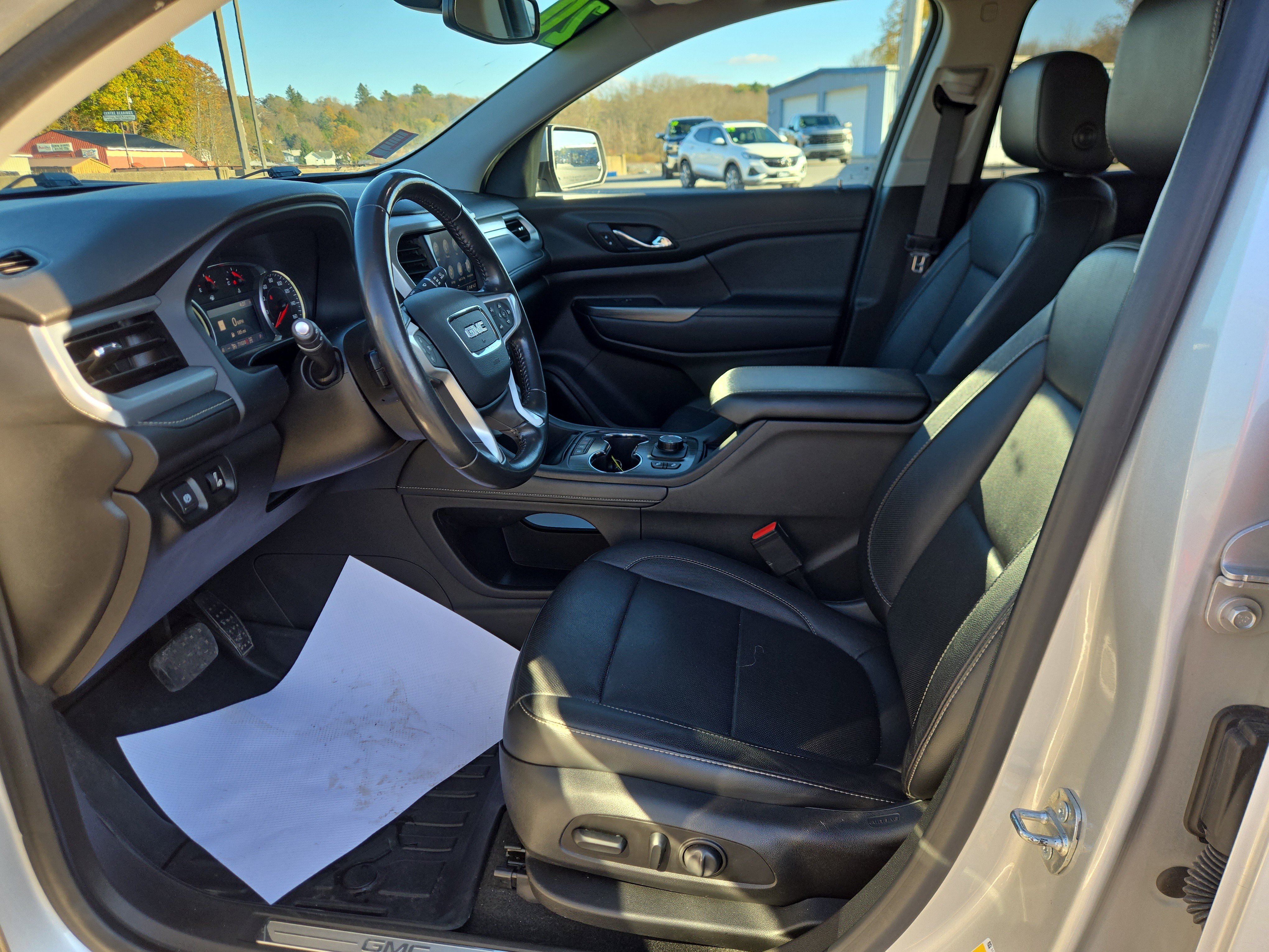 Used 2020 GMC Acadia SLT image 12