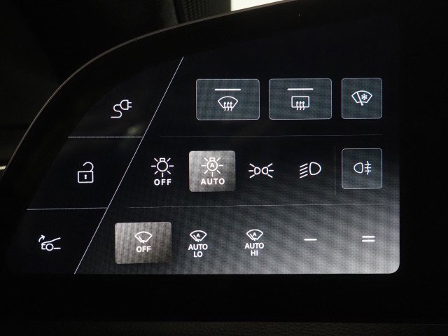 Used 2025 Lucid Air Touring image 24