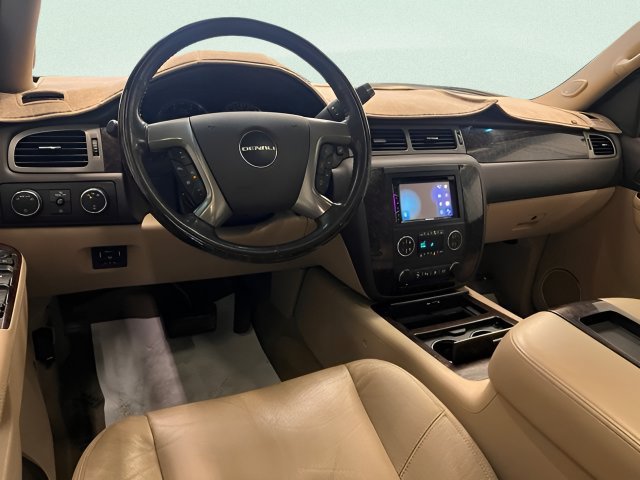 Used 2011 GMC Sierra 2500 Denali AWD/4WD image 16