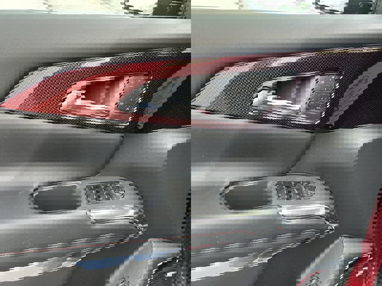 New 2026 Chevrolet Traverse RS image 21