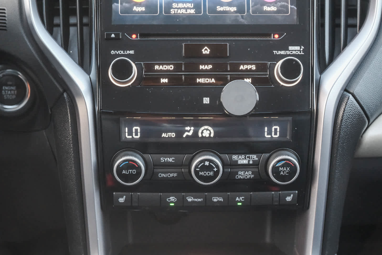 Used 2020 Subaru Ascent Limited w/ Technology Package AWD/4WD image 16