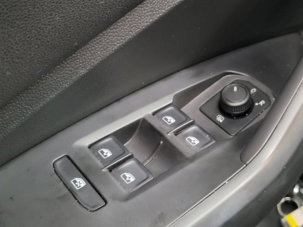 Used 2020 Volkswagen Jetta SE FWD image 27