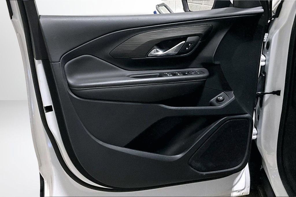 Used 2023 GMC Terrain SLE w/ Driver Convenience Package image 20