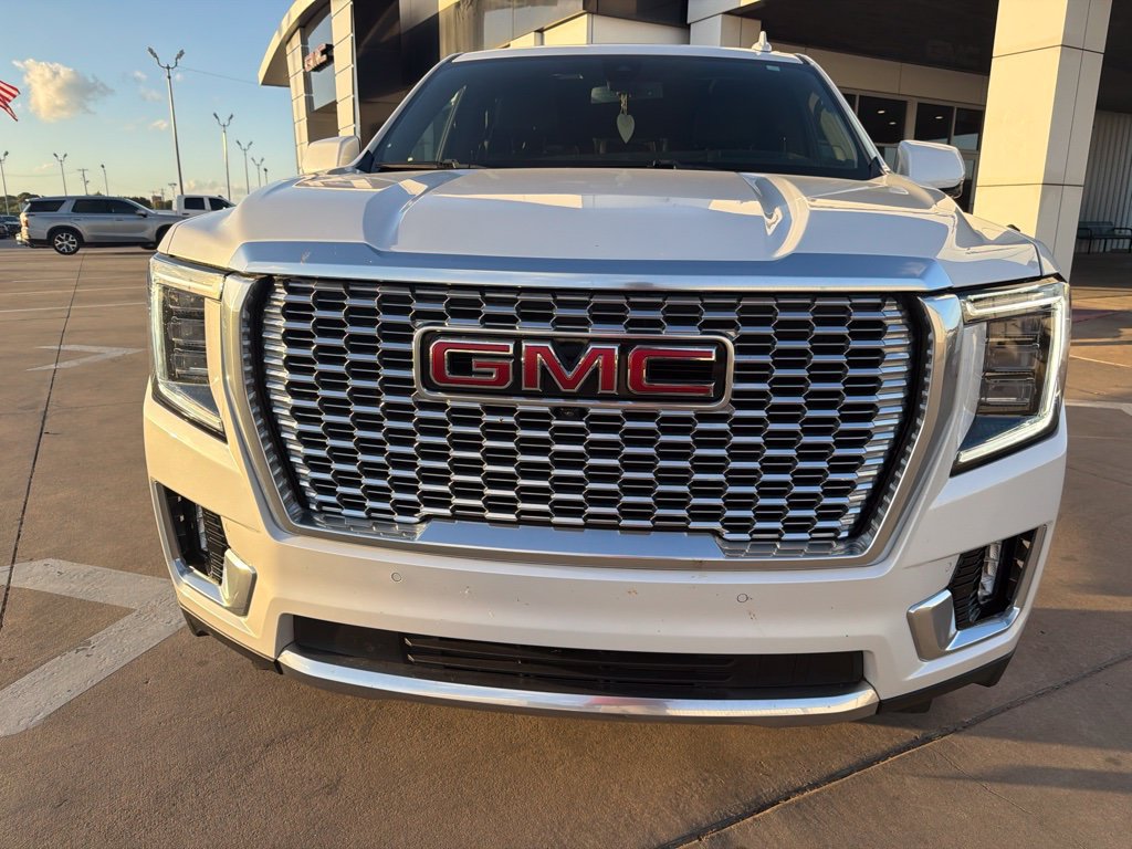 Used 2022 GMC Yukon Denali AWD/4WD image 7