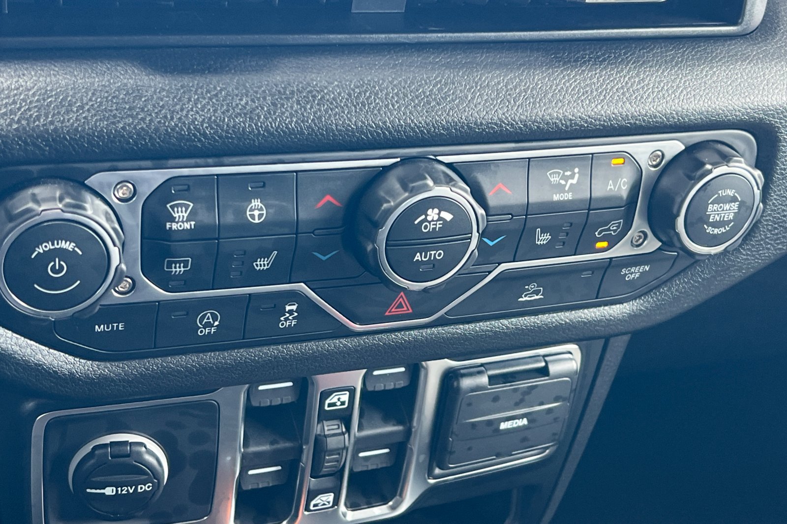 New 2026 Jeep Wrangler Unlimited Sport AWD/4WD image 19
