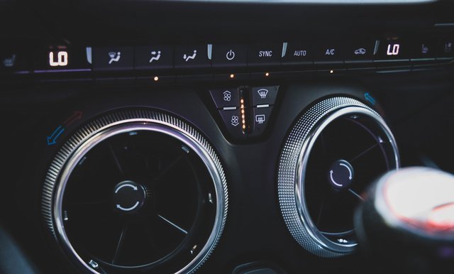 Used 2016 Chevrolet Camaro SS image 17