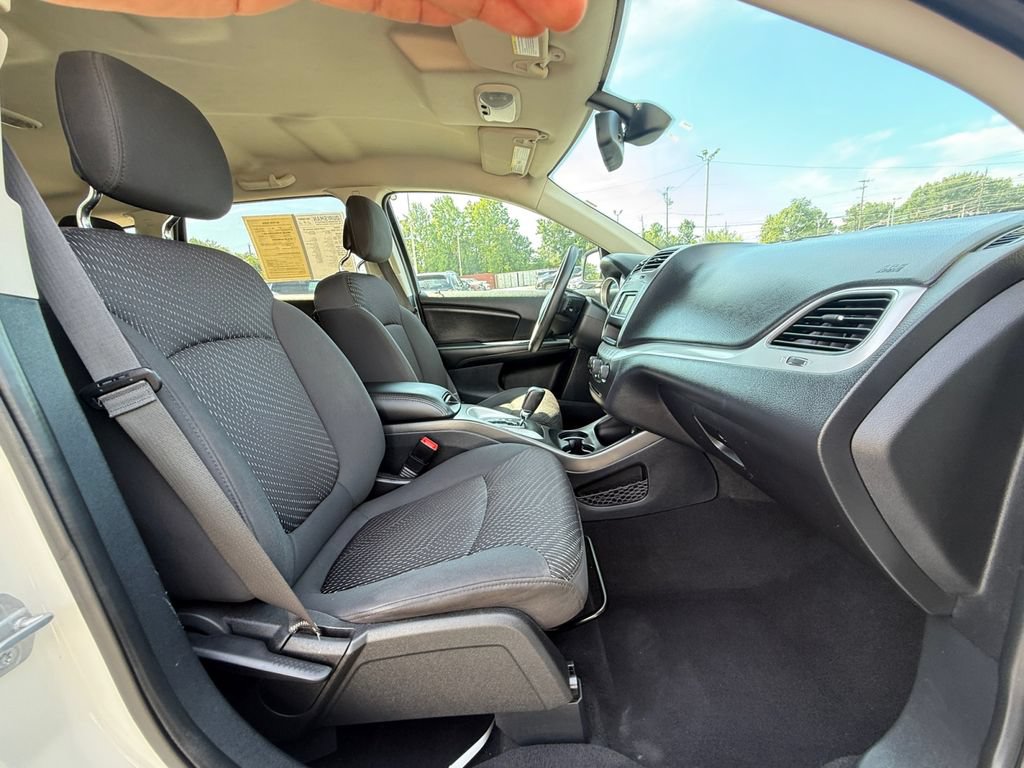Used 2018 Dodge Journey SE w/ Blacktop Package FWD image 22