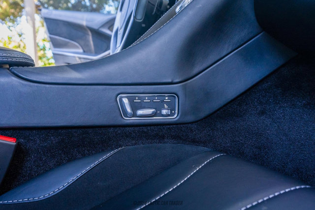 Used 2014 Aston Martin Vanquish Coupe RWD image 27