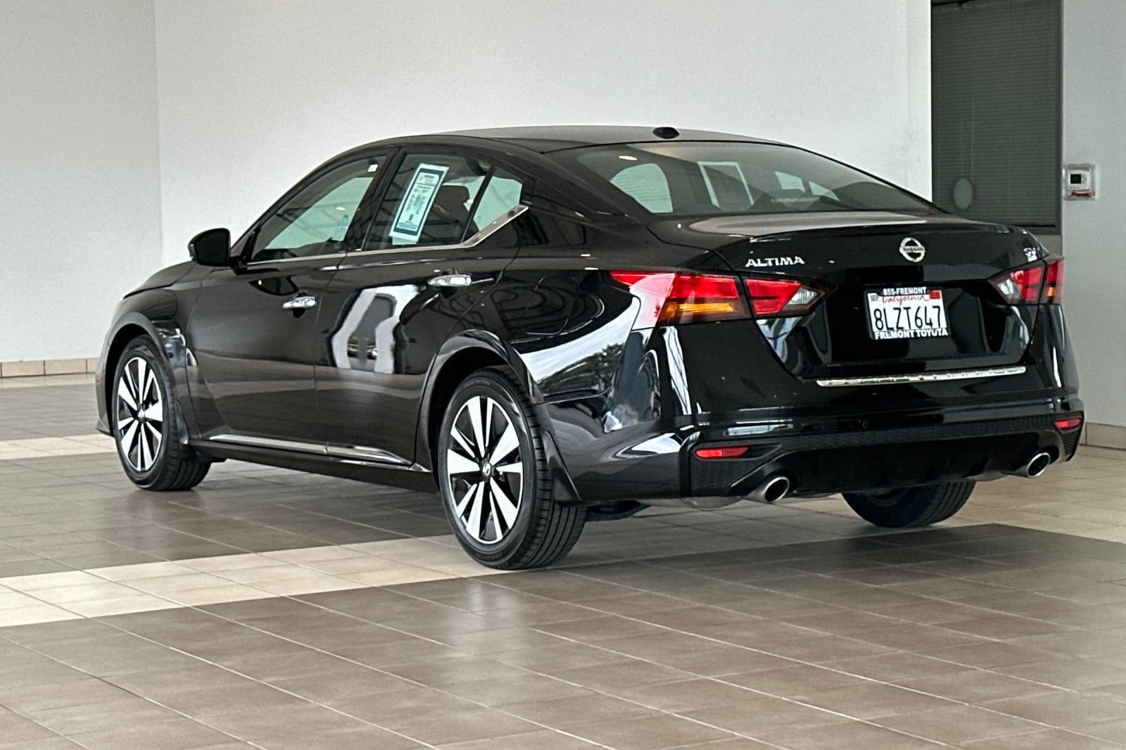 Used 2019 Nissan Altima 2.5 SV FWD image 6
