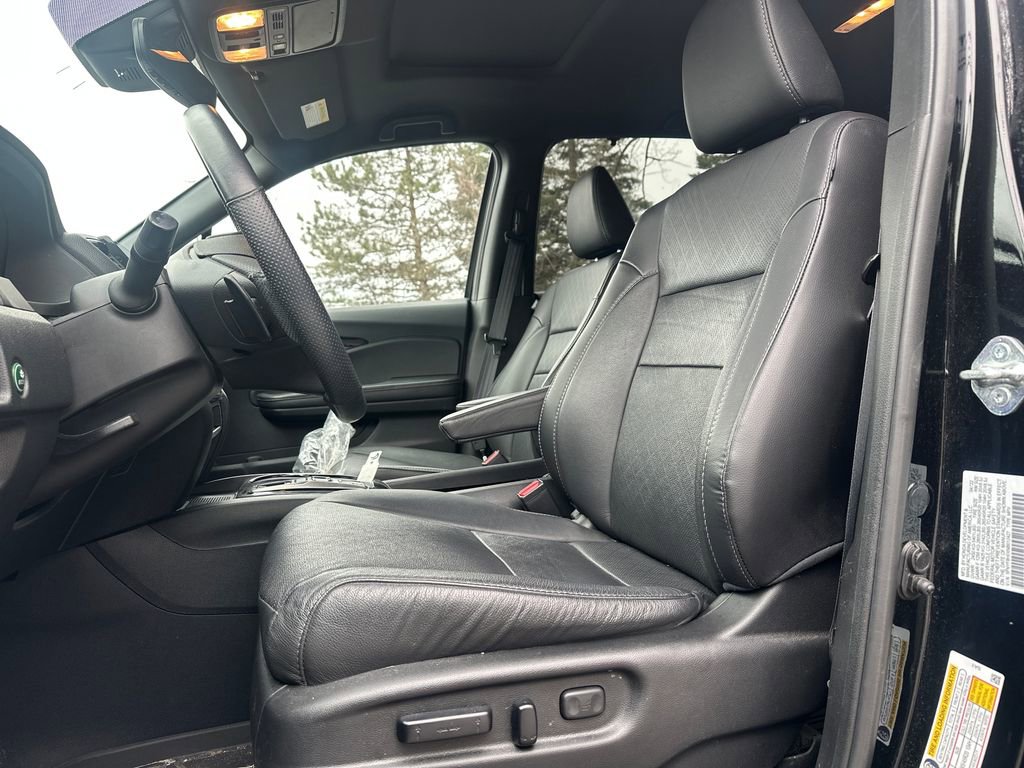 Used 2022 Honda Passport Elite image 3