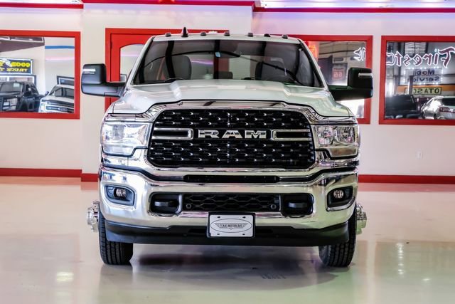 Used 2024 RAM 3500 Big Horn image 7