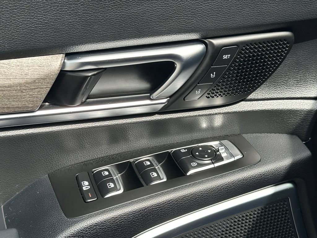 Certified 2022 Kia Telluride SX w/ SX Prestige Package AWD/4WD image 16