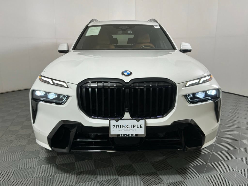 Certified 2024 BMW X7 xDrive40i w/ M Sport Package AWD/4WD image 3