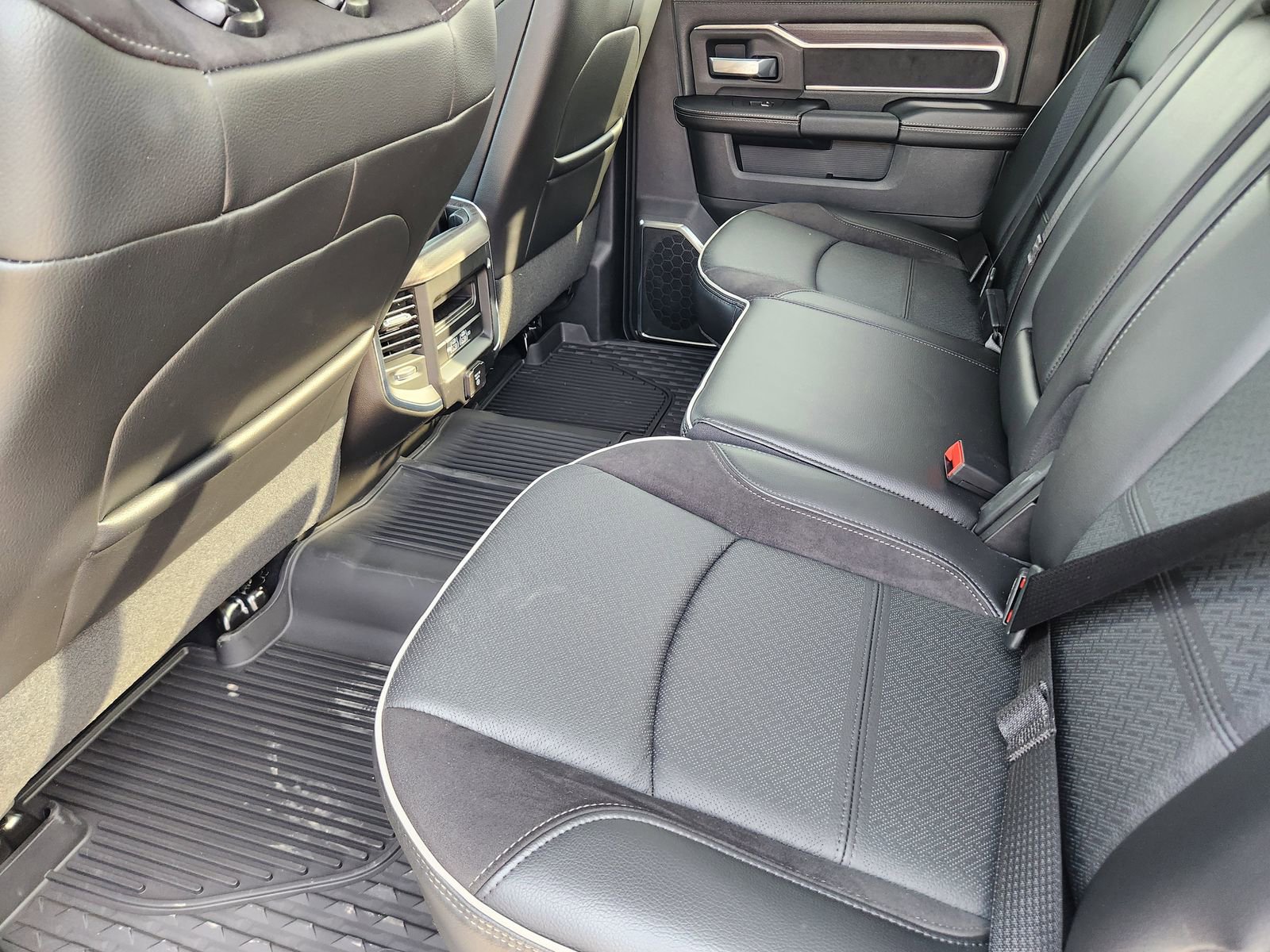 New 2025 RAM 3500 Laramie w/ Max Tow Package image 25