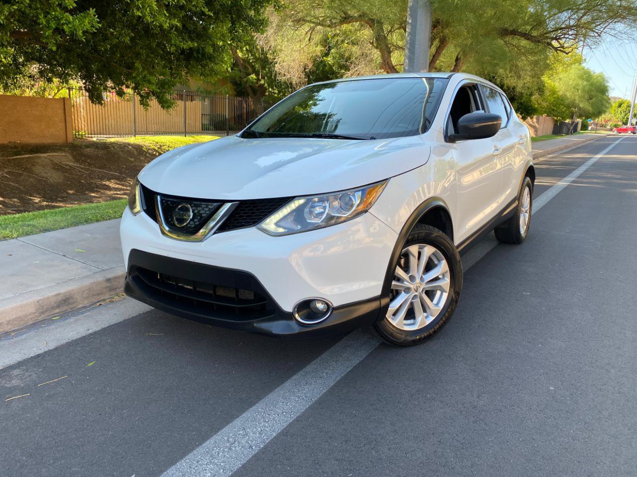 Used 2018 Nissan Rogue Sport AWD image 69