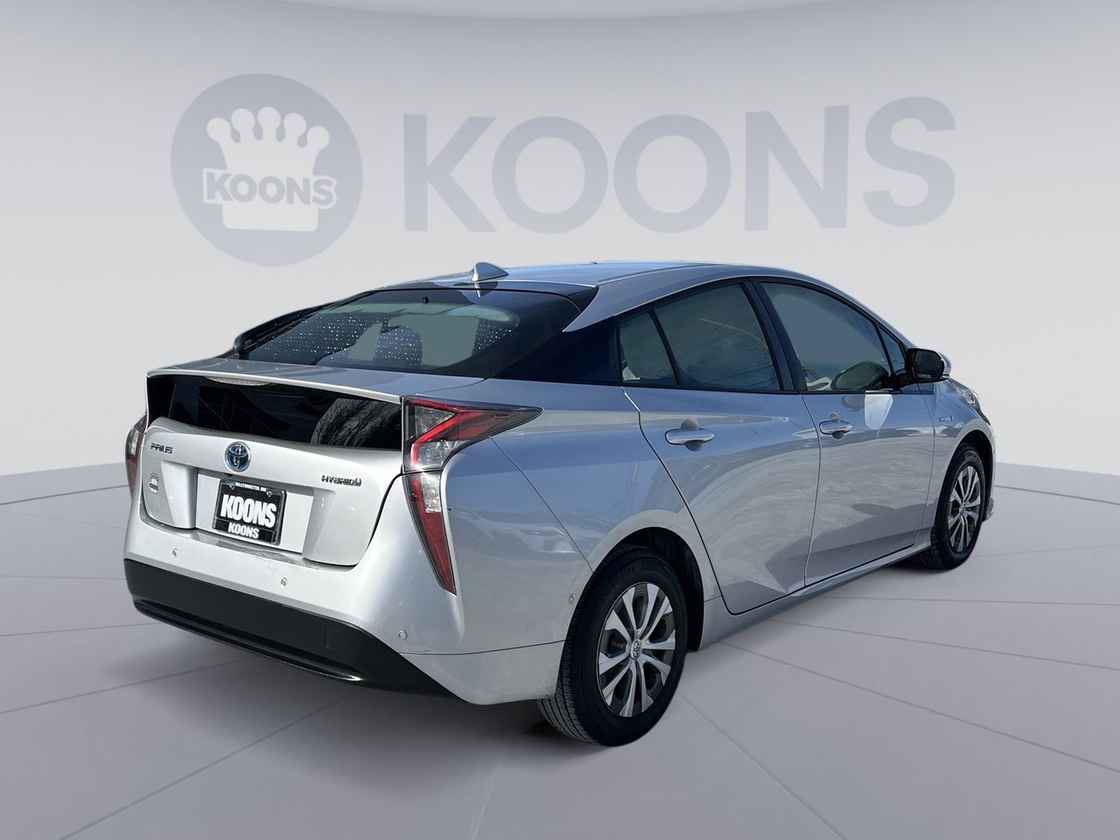Used 2017 Toyota Prius Two image 7