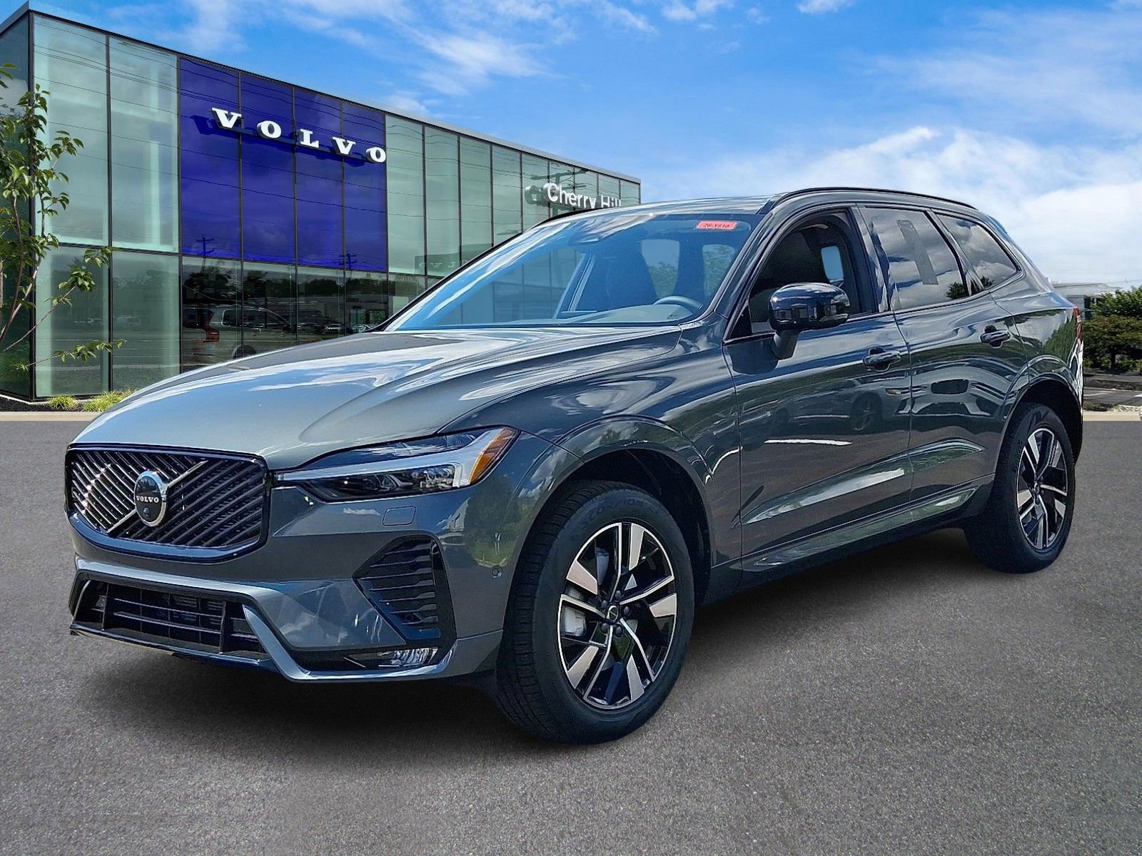 New 2026 Volvo XC60 B5 Plus w/ Protection Package Premier image 3