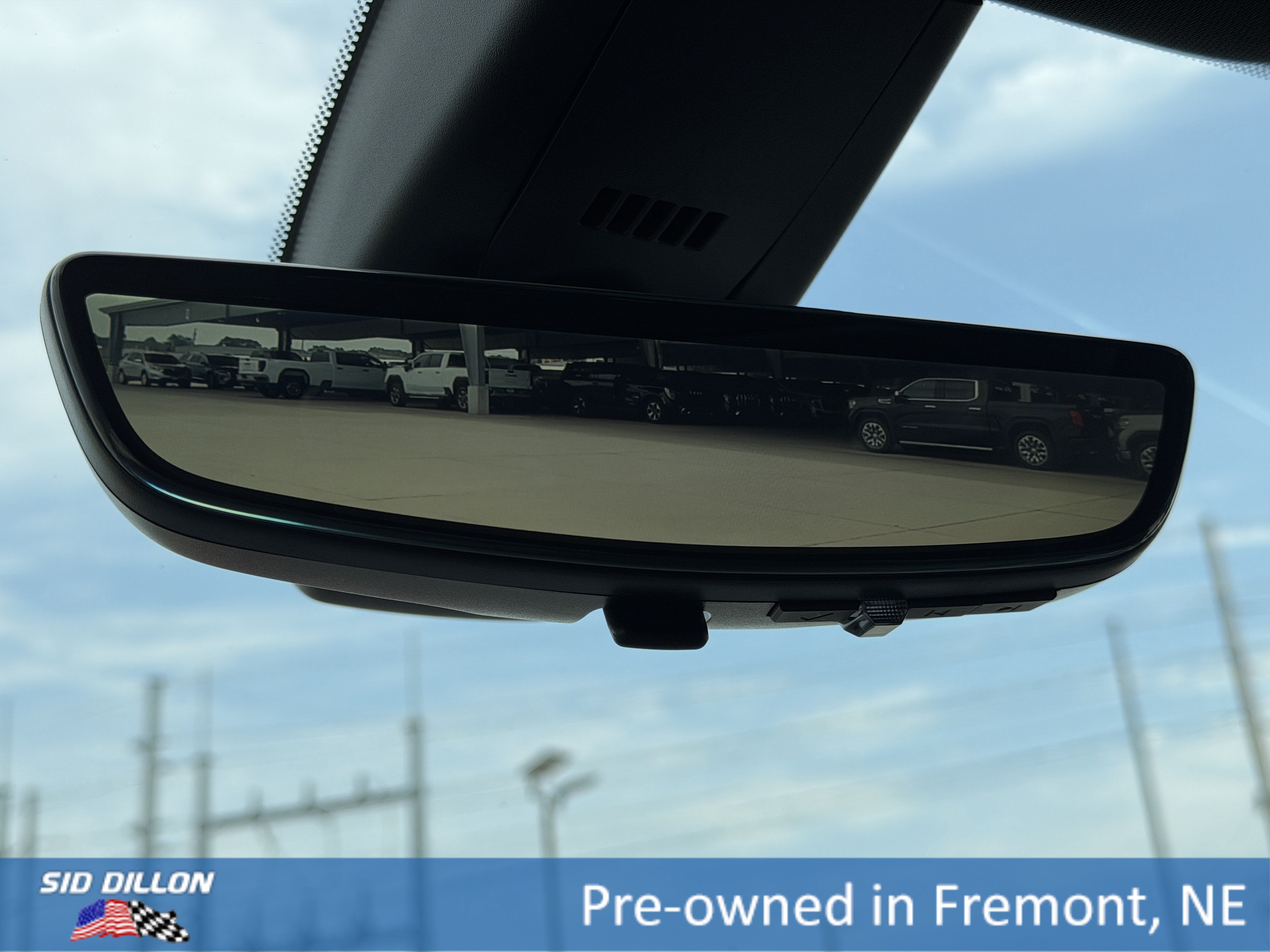 Used 2023 Buick Enclave Premium AWD/4WD image 13