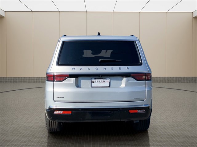 Used 2024 Jeep Wagoneer Series II w/ Flexible Seating Group image 4